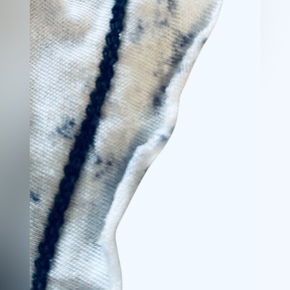 NEW Lauren Moshi Rose Skull - Picture 7 of 10